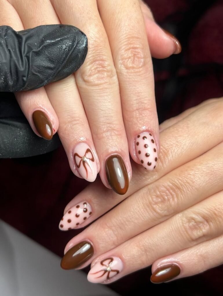 Bow & Polka Cocoa
