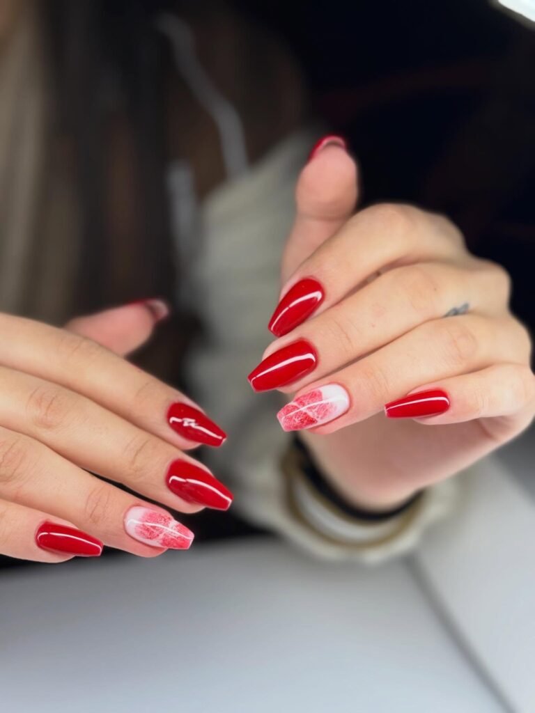 Classic Red Kiss Set