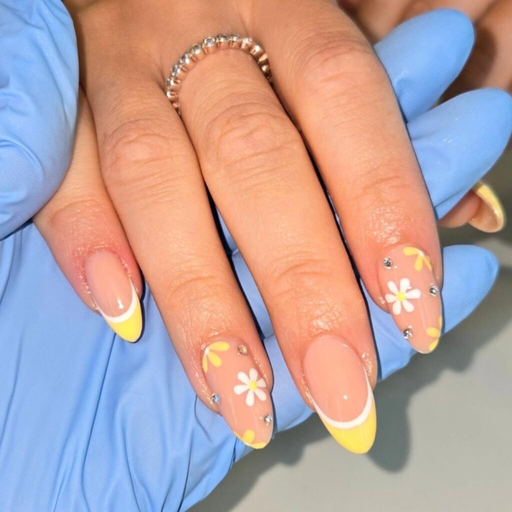 Daisy French Tips