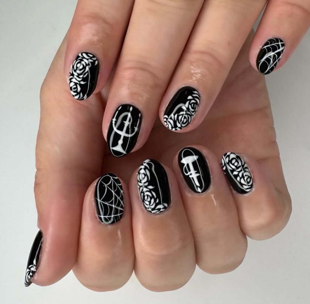  Gothic Black Rose Nails