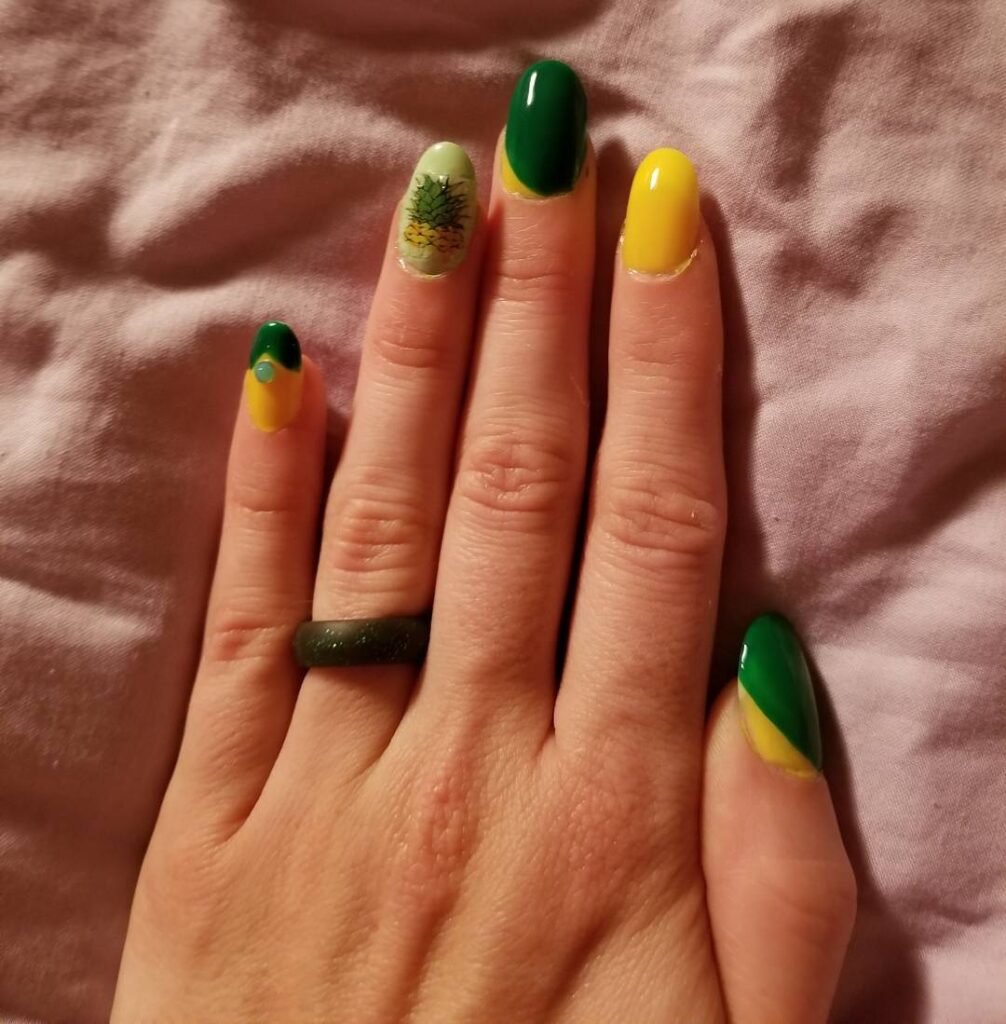  Green and Yellow Pineapple Blend
