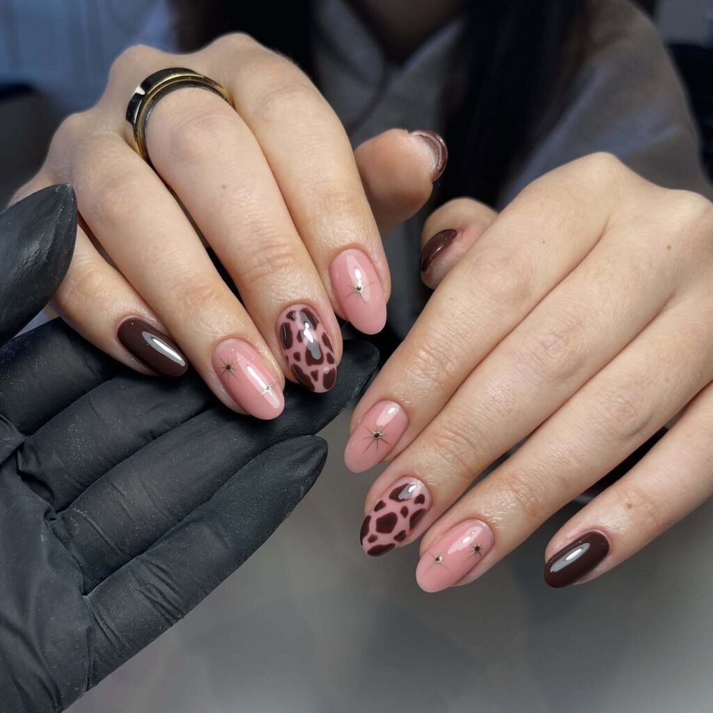 Leopard Brown Nails
