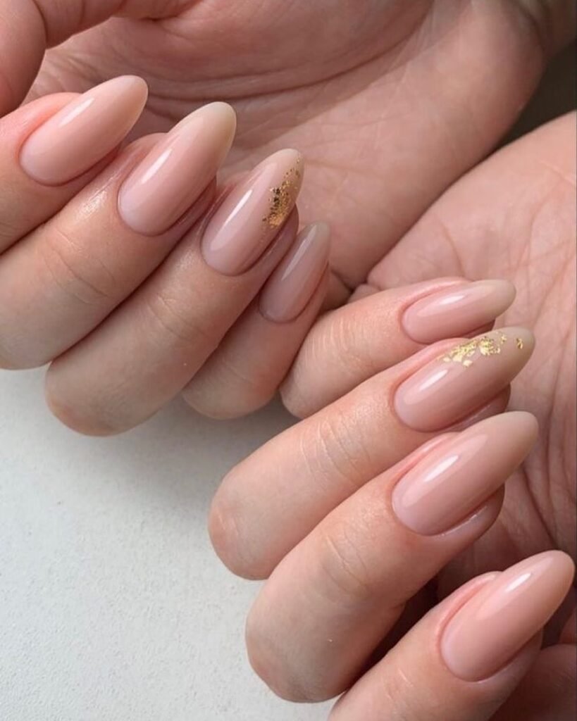 Nude Gold Accent