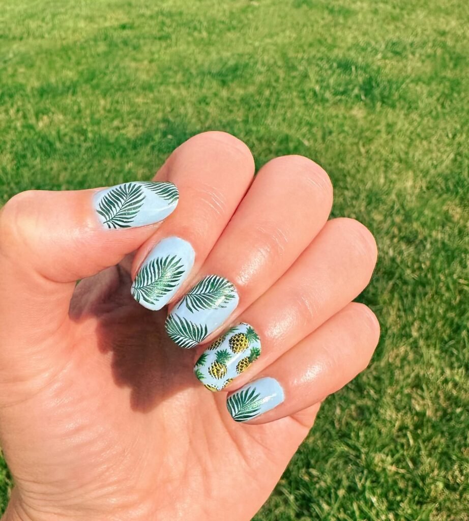  Palm Leaf and Pineapple Mix