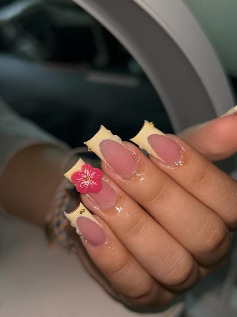 Sculpted Floral Tips