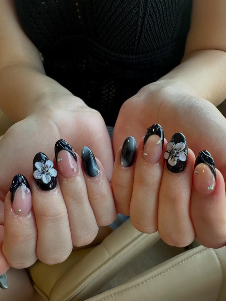 Floral Noir Tips
