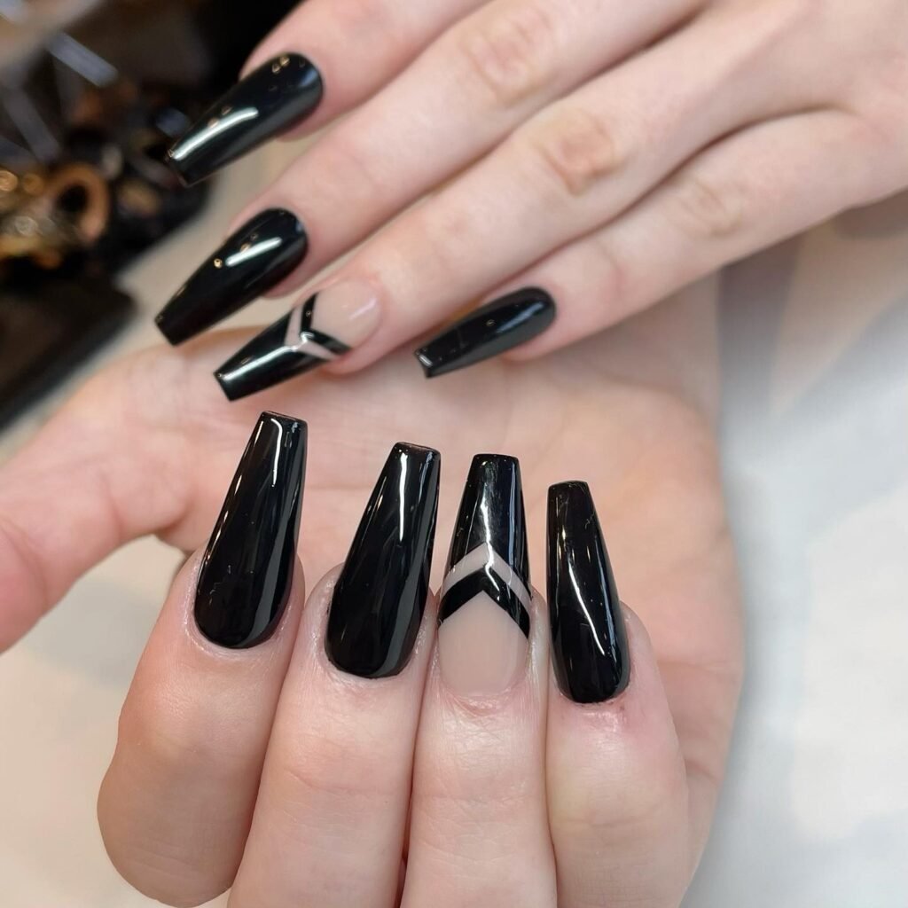 Graphic Chevron Black