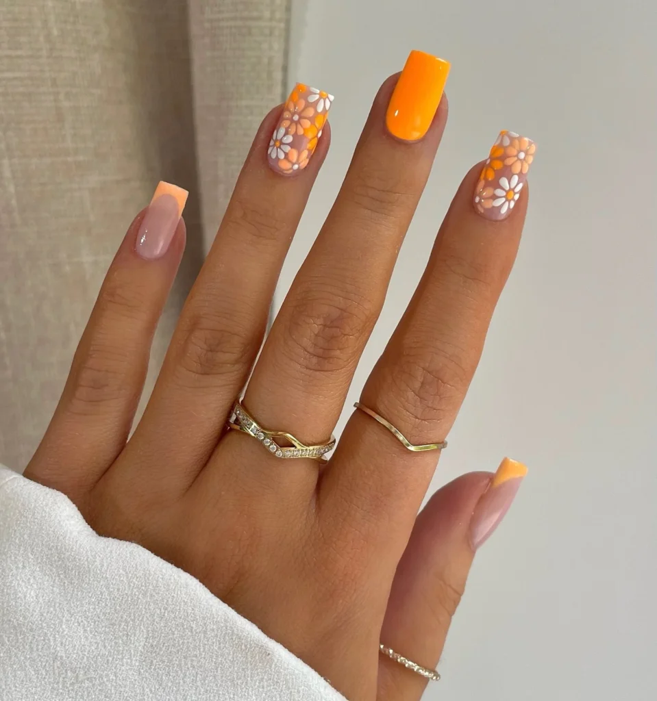  Daisy Accent Nails