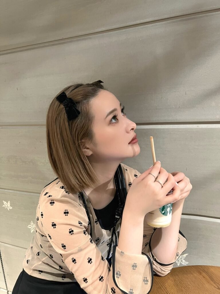 Classic Straight Bob with Hair Clips