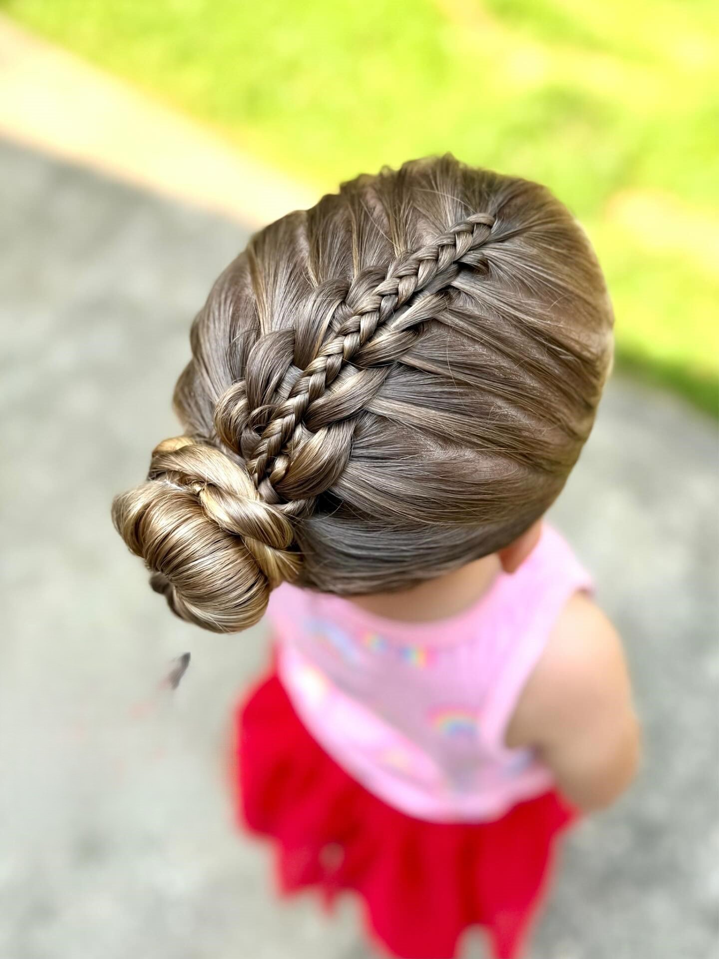 20 Cute Little Girl Hairstyles With Braids and Bows