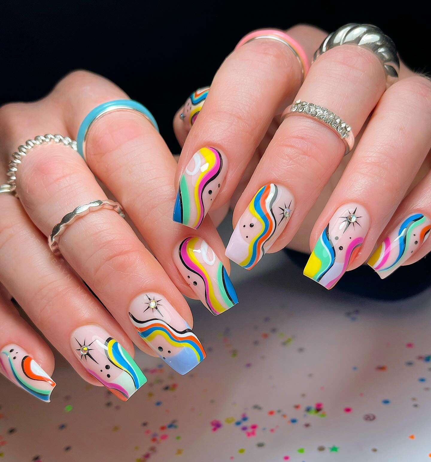 20 Swirl Nails Ideas That Look Fun, Fresh, and Stylish