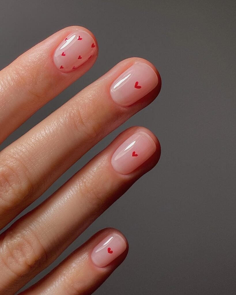  Minimal Red Heart Short Nails